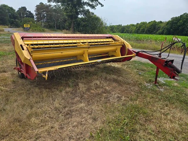 New Holland 492 Faucheuse-conditionneuse