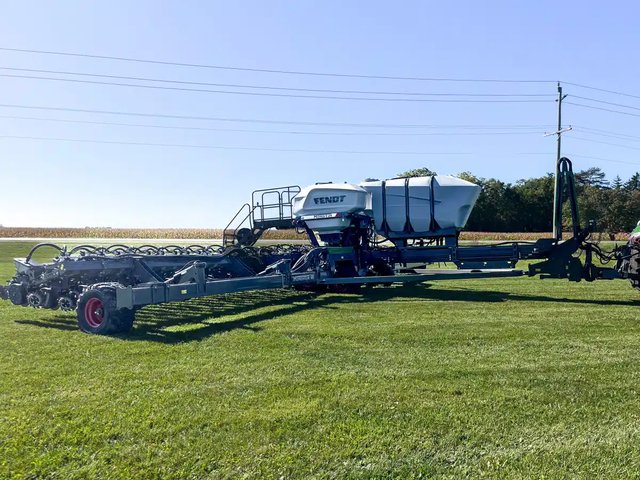2023 Fendt Momentum 48-15 Planteur