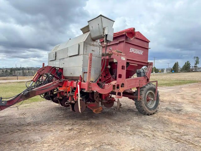 2007 Spudnik 8040 Planteur