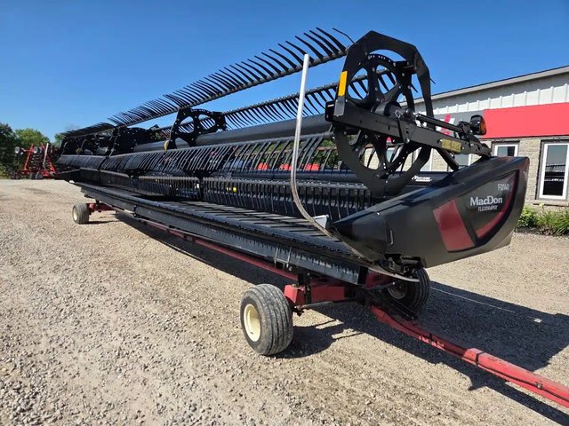 2019 MacDon FD140