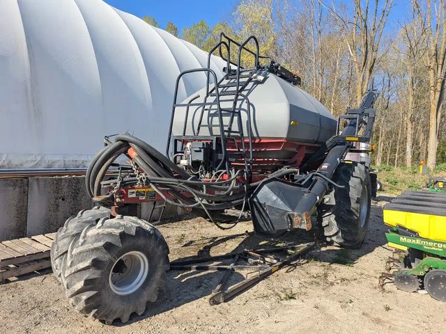 2016 Case IH 2280 Remorque pneumatique