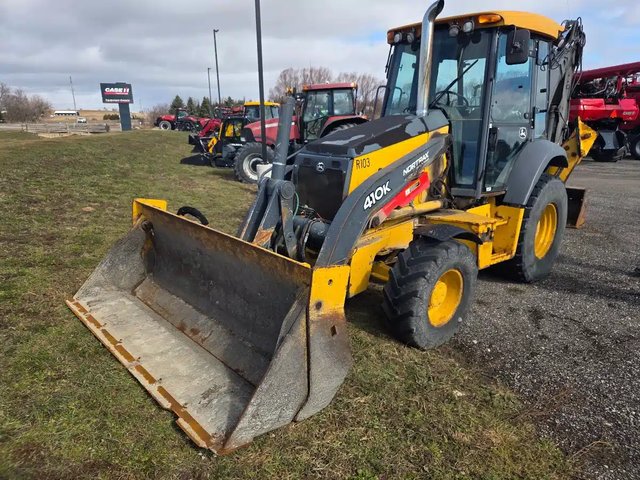 2015 DEERE 410K Rétrocaveuse