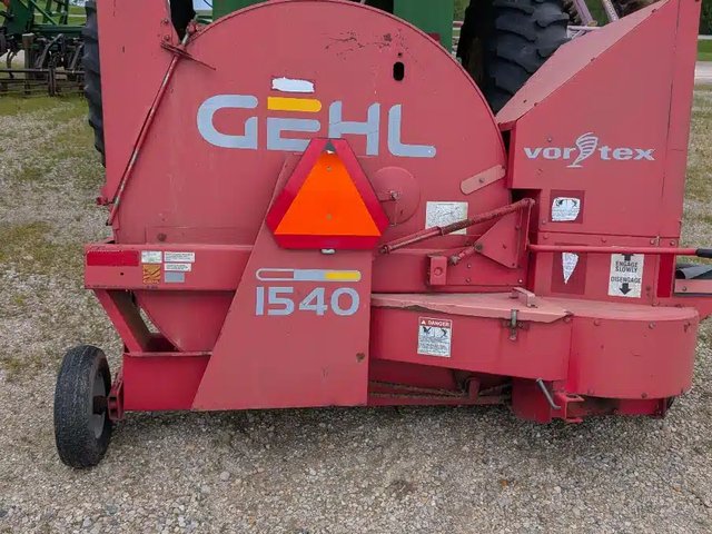 Gehl FB 1540 souffleuse de fourrage
