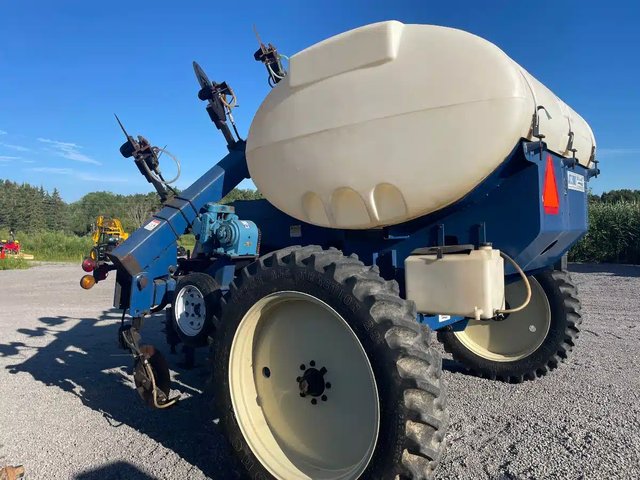 2004 Blu-Jet AT3000 Applicateur anhydre