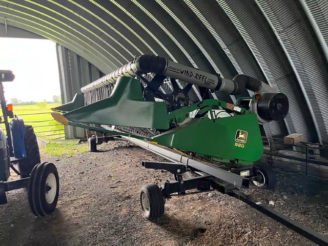 1998 John Deere 920F Header - Flex