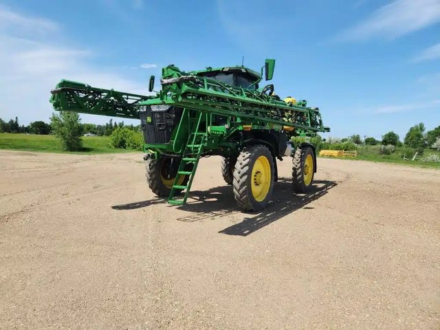 2022 John Deere 410R Arroseur - Automoteur