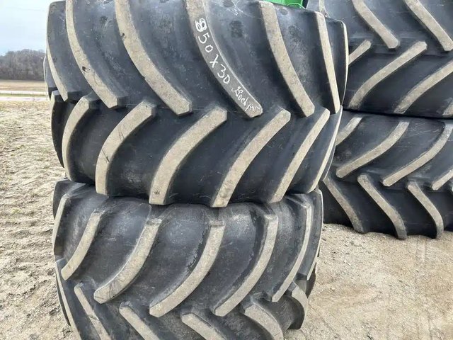 2024 Goodyear 12.5LX15 Pneus