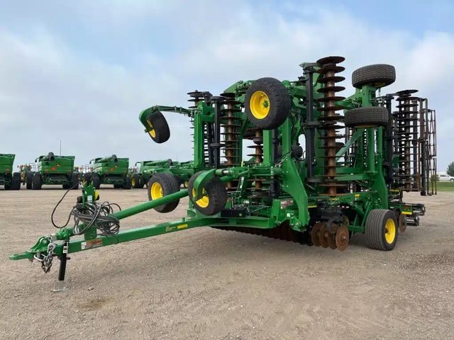 2024 John Deere 2660VT Labour vertical