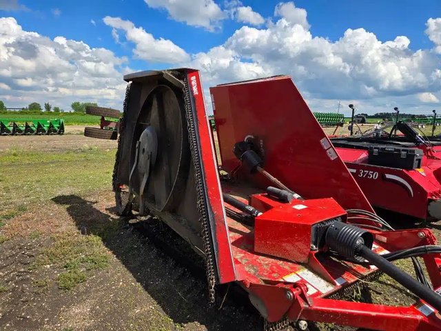 2021 Buhler Farm King 1530 Débroussailleuse rotative