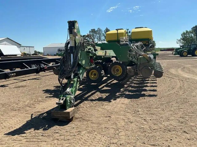 2021 John Deere DB60 Planteur