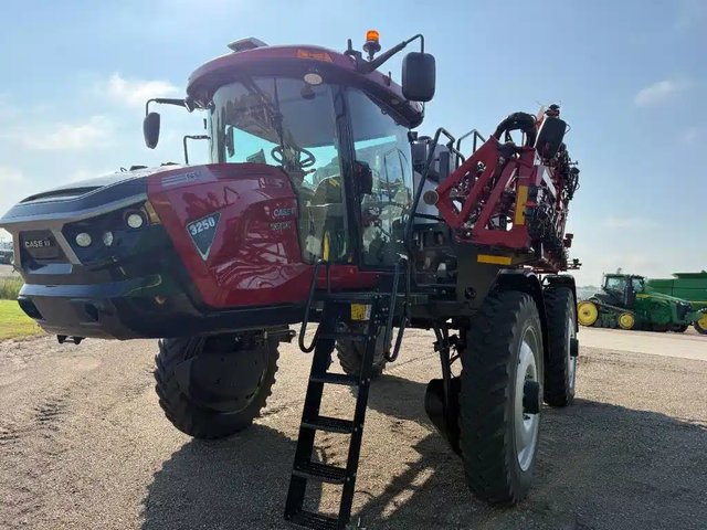2024 Case IH 3250 Arroseur - Automoteur