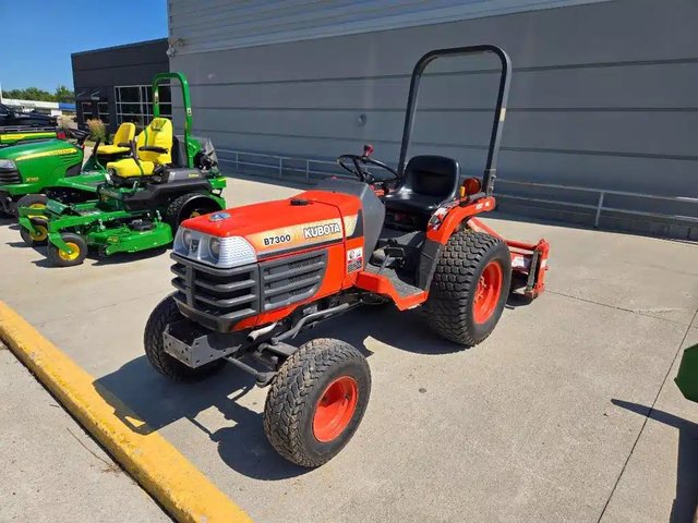 1998 Kubota B7300 Tracteur