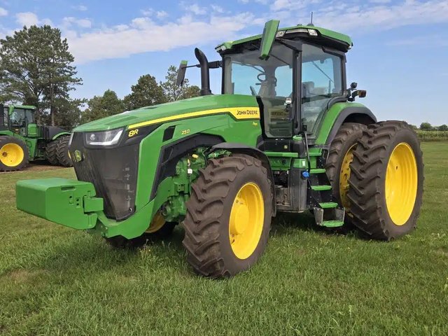 2025 John Deere 8R 250 Tracteur