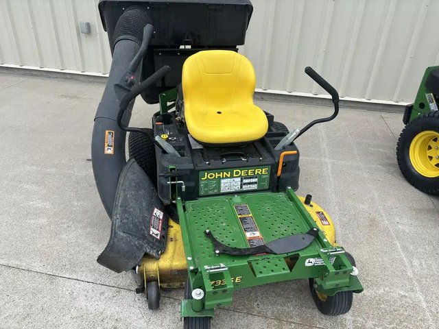 2020 John Deere Z335E Tondeuse à rayon de braquage zéro