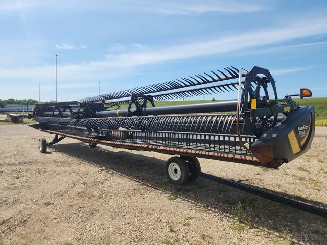 2018 MacDon FD140