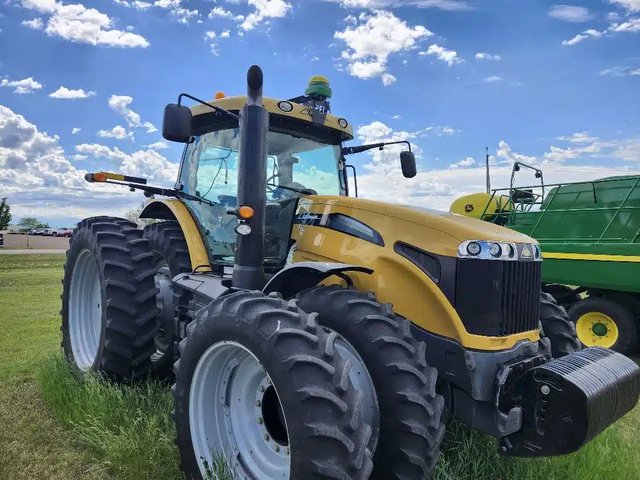 2014 Challenger MT675D Tracteur