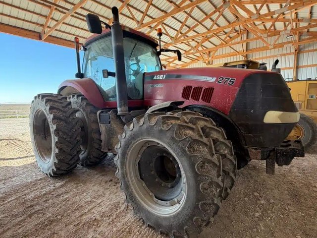 2011 Case IH MAGNUM 275 Tracteur