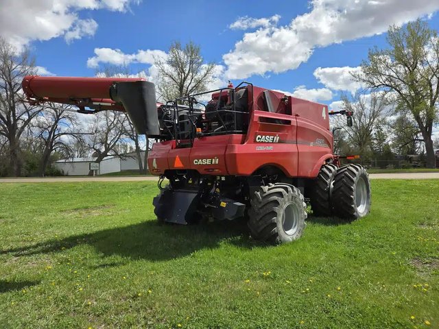 2022 Case IH 9250 Batteuse