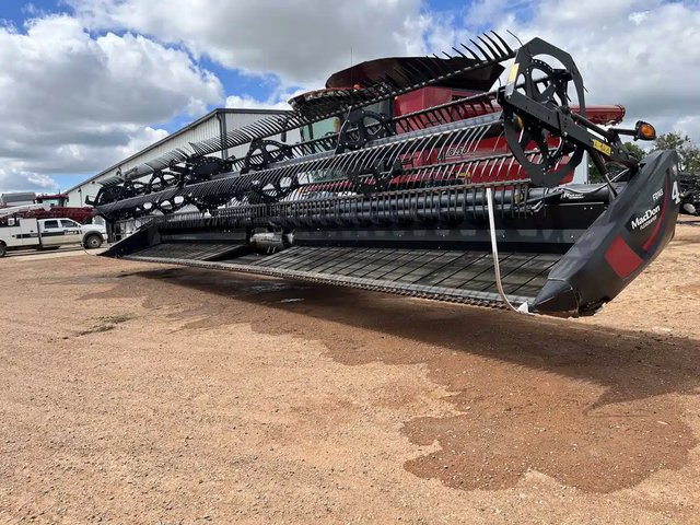 2019 MacDon FD145