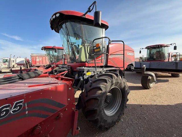 2024 Case IH WD2505 Andaineur