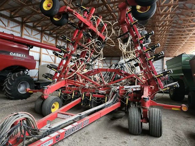 2012 Bourgault 3320-SIZE-UNSPECIFIED Semoir à air