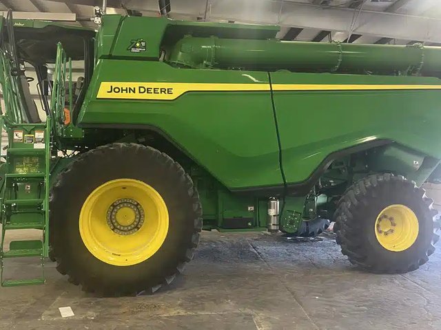 2022 John Deere X9 1000 Batteuse