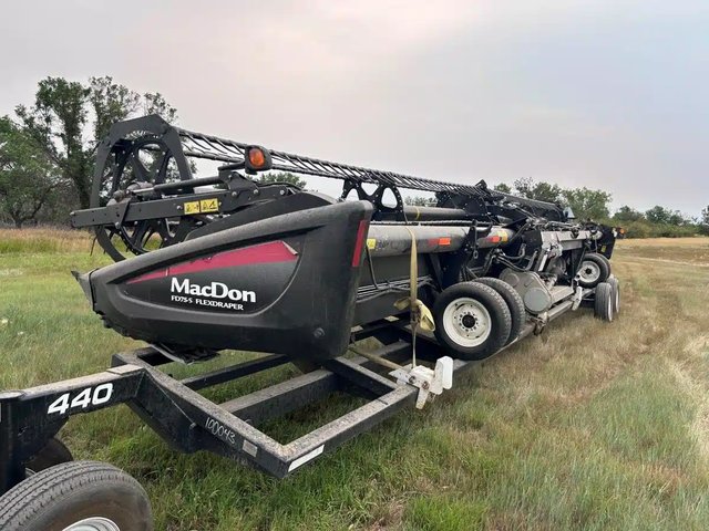 2014 MacDon FD75