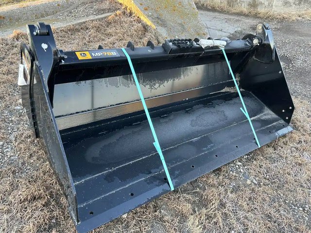 2024 John Deere NEW MP78B Multi-Purpose Bucket Accessoires