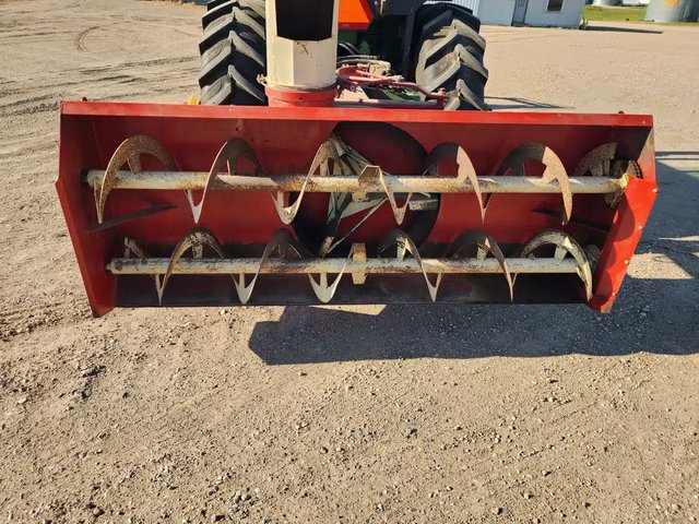 Buhler Farm King 9600 Souffleur à neige