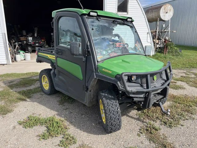2024 John Deere XUV 835R Véhicule utilitaire