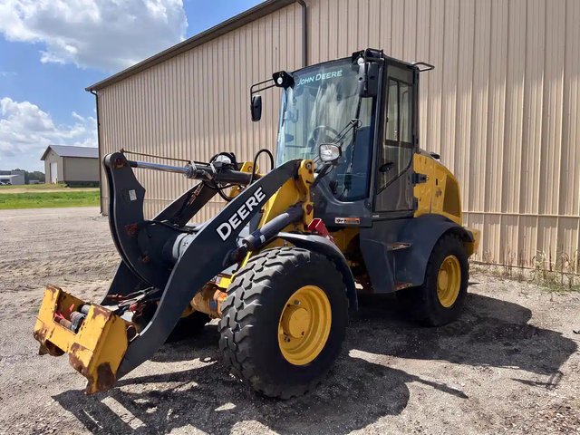 2022 John Deere 324L Chargeur sur roues