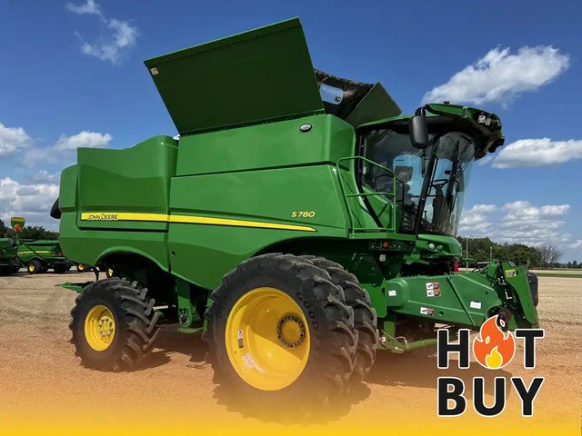 2023 John Deere S780 Batteuse