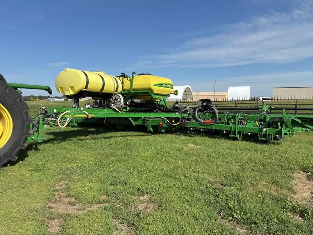 2021 John Deere 1795 Planteur