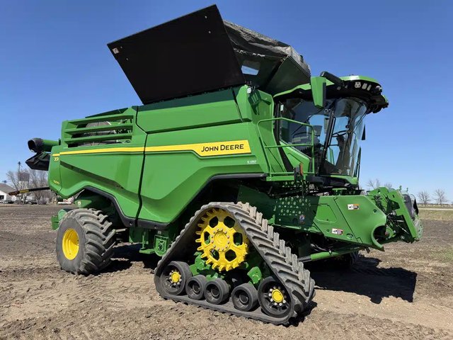 2023 John Deere X9 1000 Batteuse