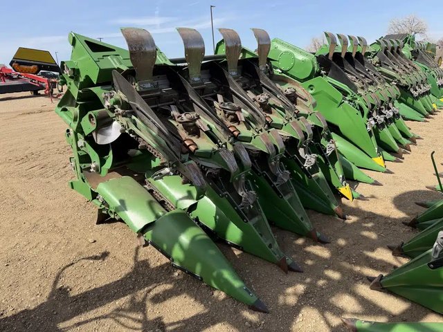 2024 John Deere C18F Nez - Maïs