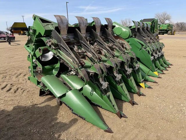 2023 John Deere C18F Nez - Maïs
