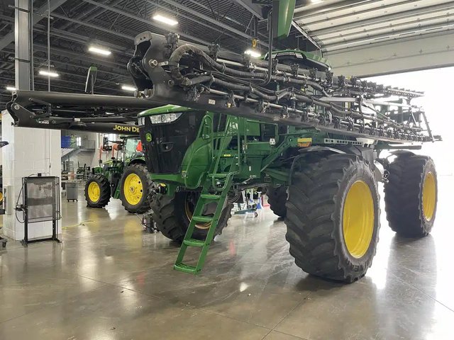 2023 John Deere 616R Arroseur - Automoteur