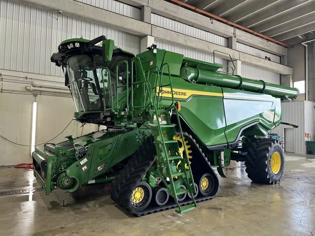 2021 John Deere X9 1100 Batteuse