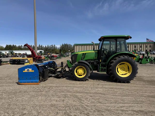 2013 John Deere 5085E Tracteur