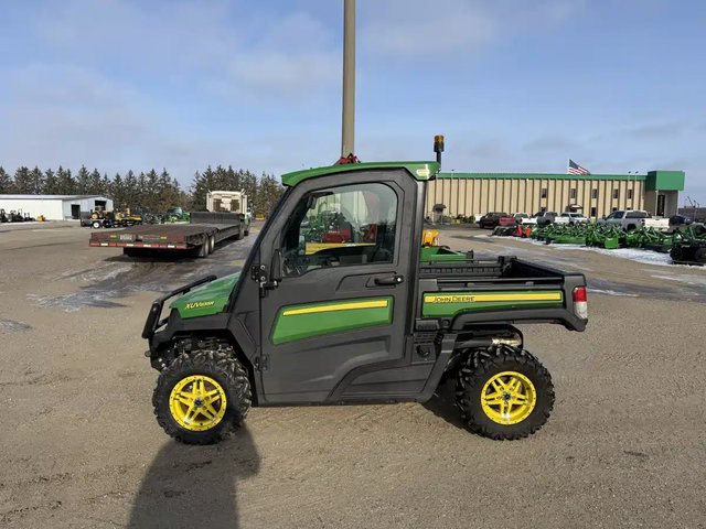 2018 John Deere XUV 835R Véhicule utilitaire