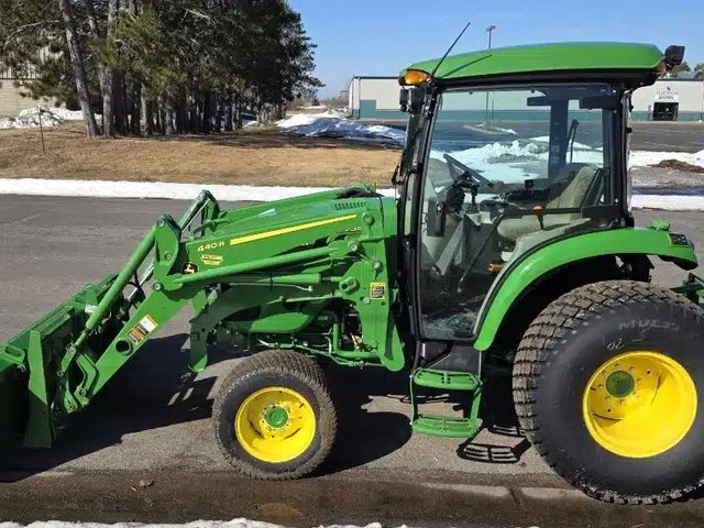 2024 John Deere 4052R Tracteur