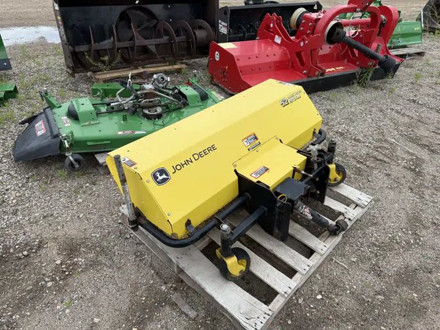 2015 John Deere 52" BROOM Balayeur
