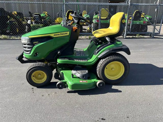 2024 John Deere S180 Tracteur à pelouse
