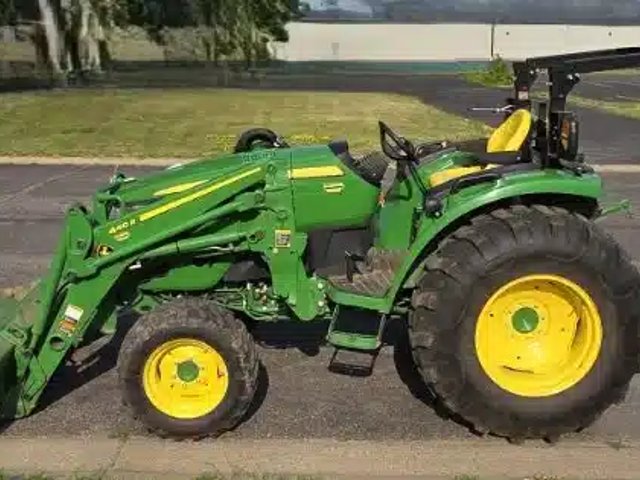 2019 John Deere 4066R Tracteur