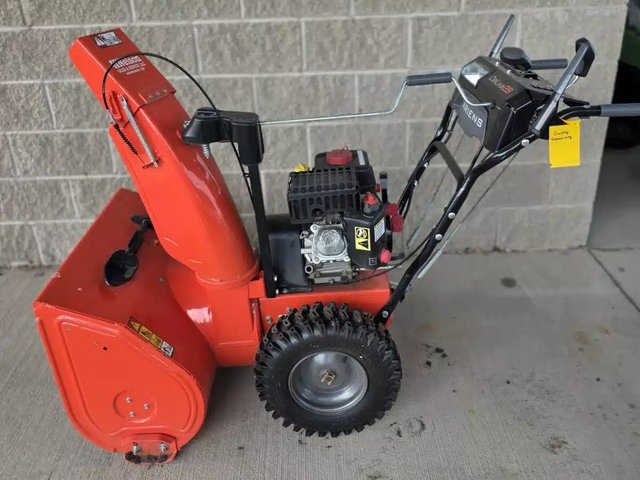 2019 Ariens DELUX 28 921046 Souffleur à neige