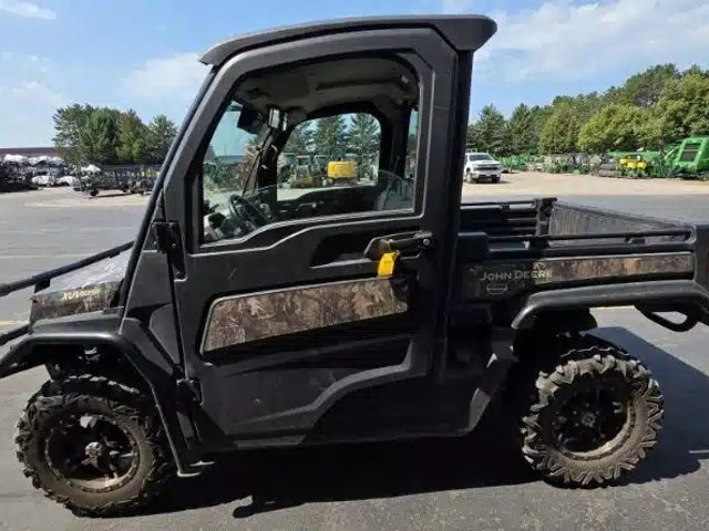2022 John Deere XUV 835R Véhicule utilitaire