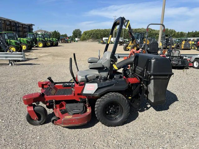 2018 Toro 2000 Tondeuse à rayon de braquage zéro