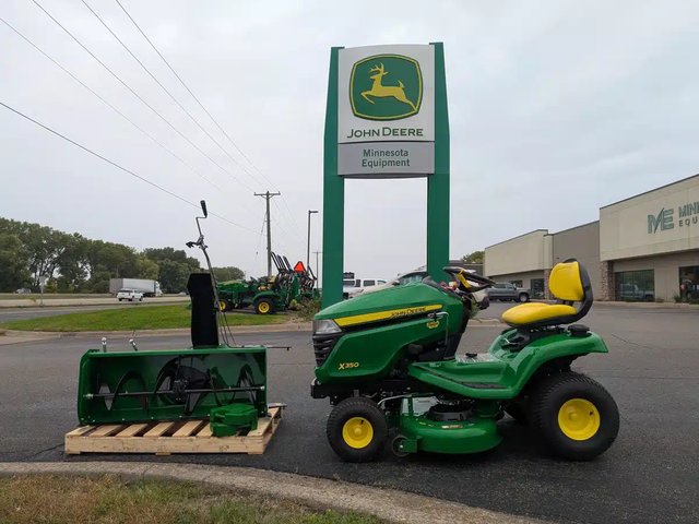 2024 John Deere X350 Tracteur à pelouse