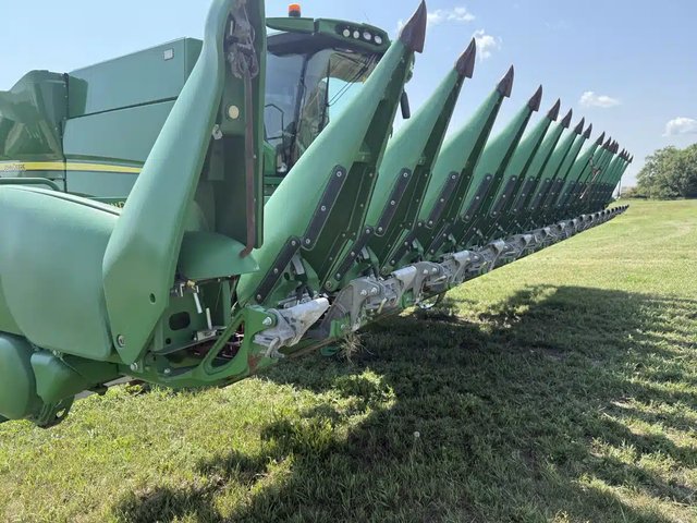 2020 John Deere 718C Nez - Maïs