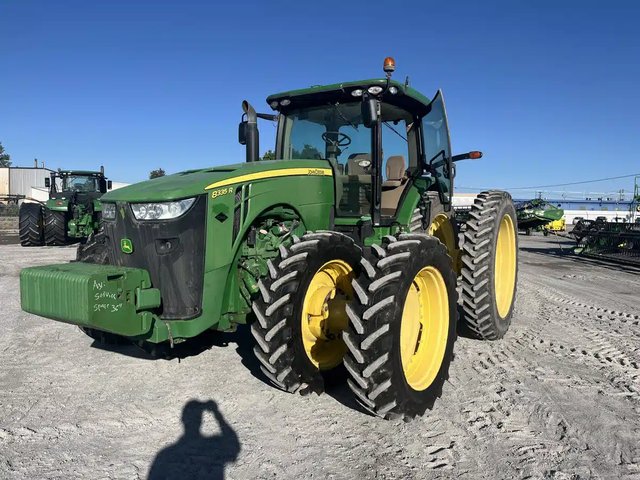 2012 John Deere 8335R Tracteur